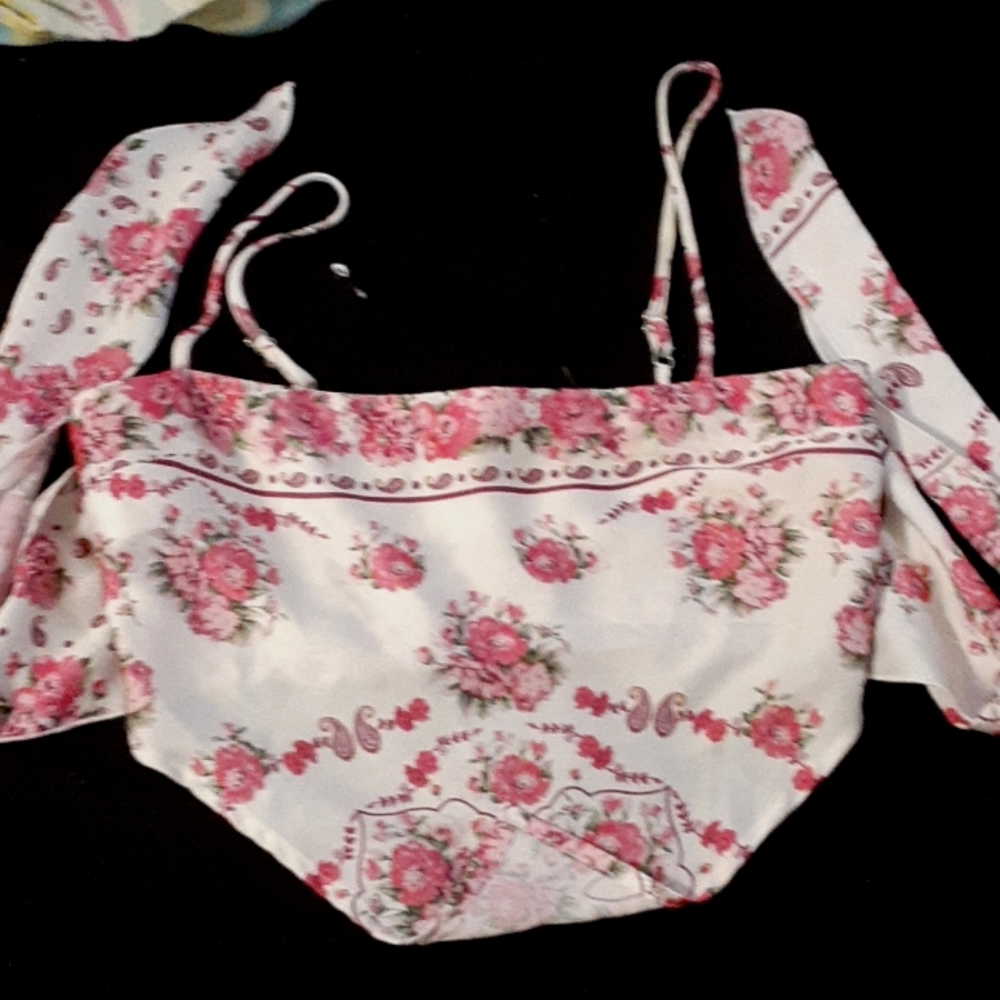 Mixed threads ,small, pink and white